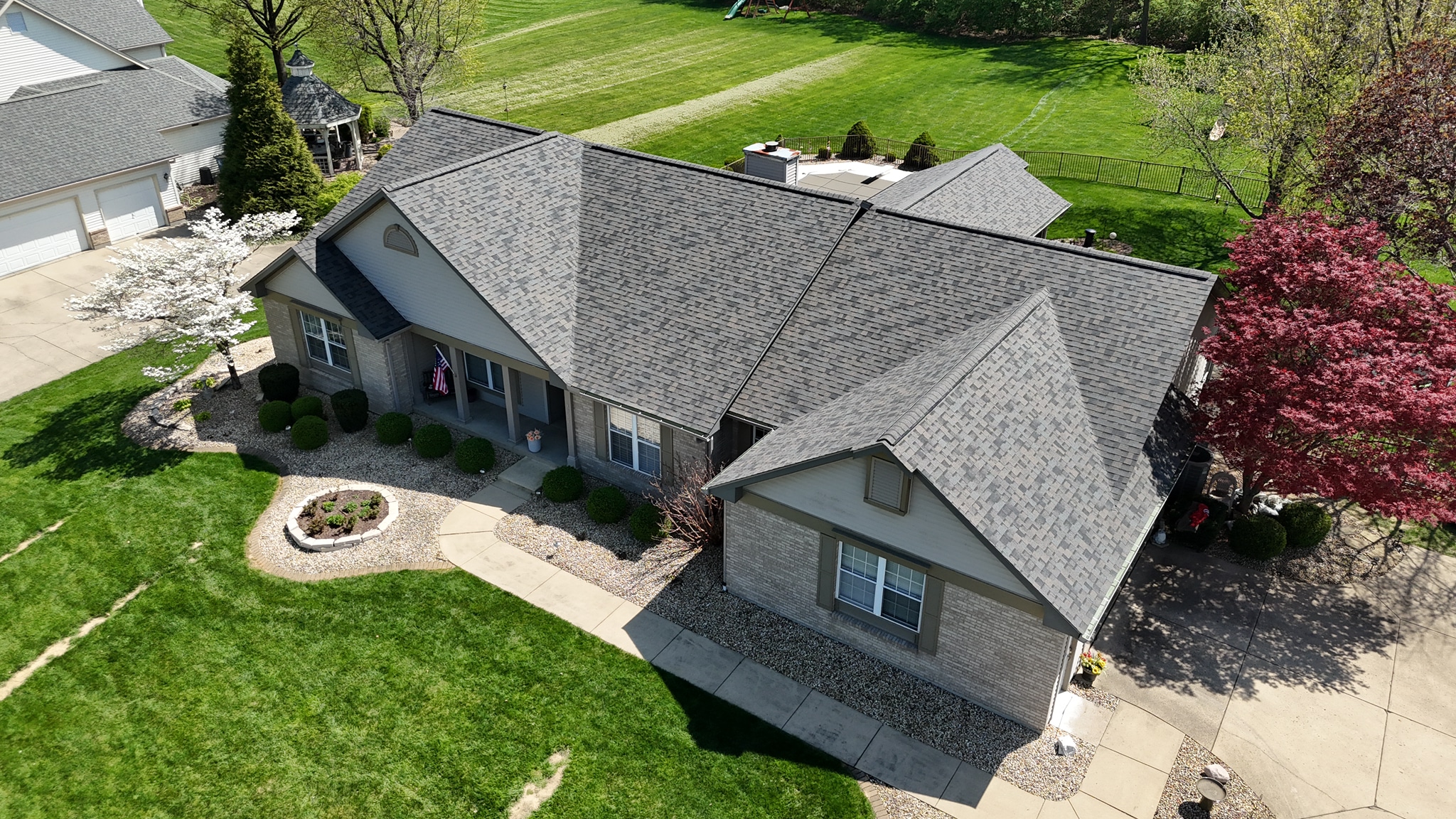 Read more about the article Professional Roof Inspections: The Edwards & Sons ‘Honest & Thorough’ Process Explained